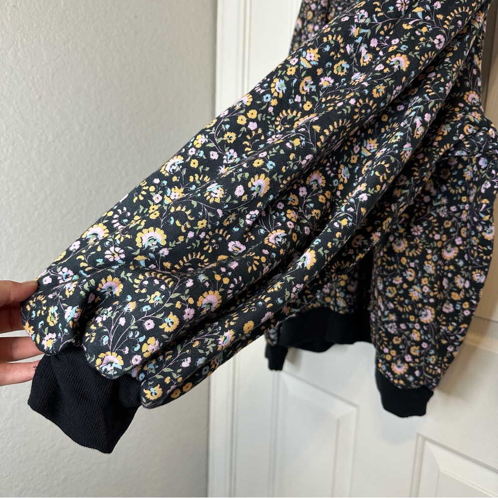 BNWT Selkie Sprit Black Floral The Pillow Turtleneck Quarter Zip Sz 1X Boho Cozy - Picture 4 of 8